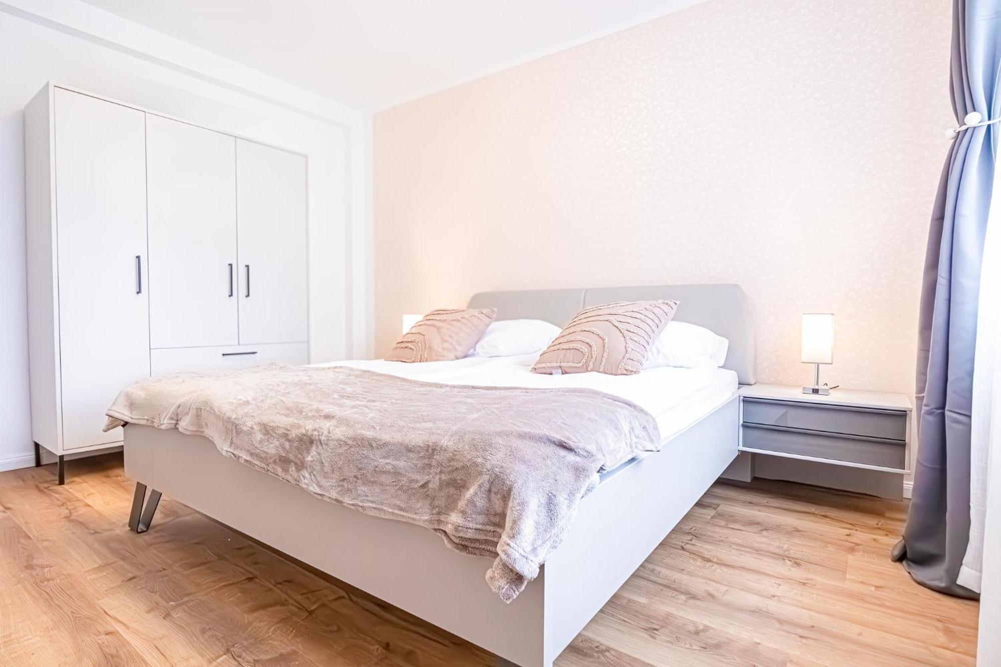 Charming 1Br And 1Lr Apt Modern Design Donaustadt Viena Exterior foto