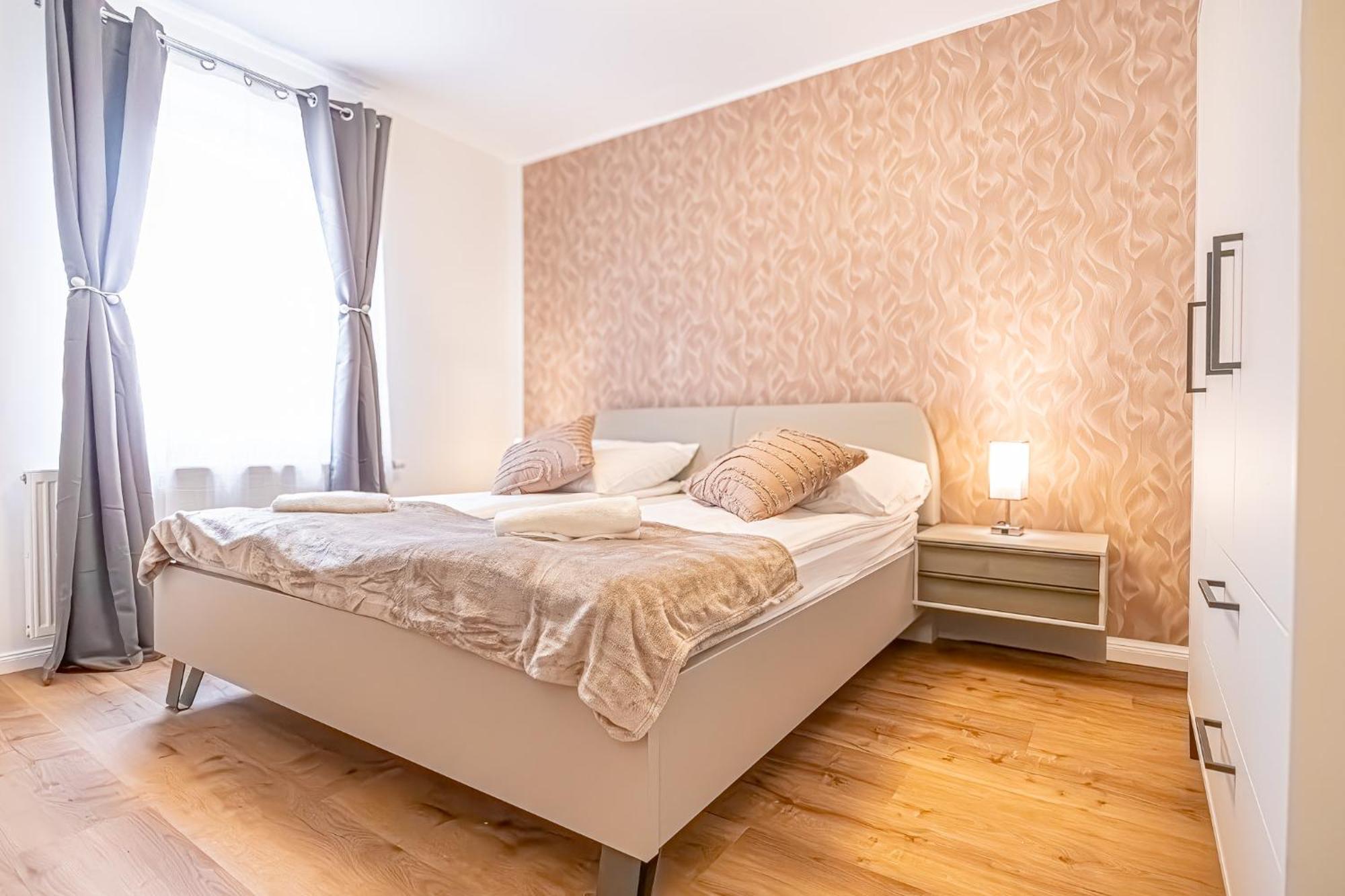 Charming 1Br And 1Lr Apt Modern Design Donaustadt Viena Exterior foto
