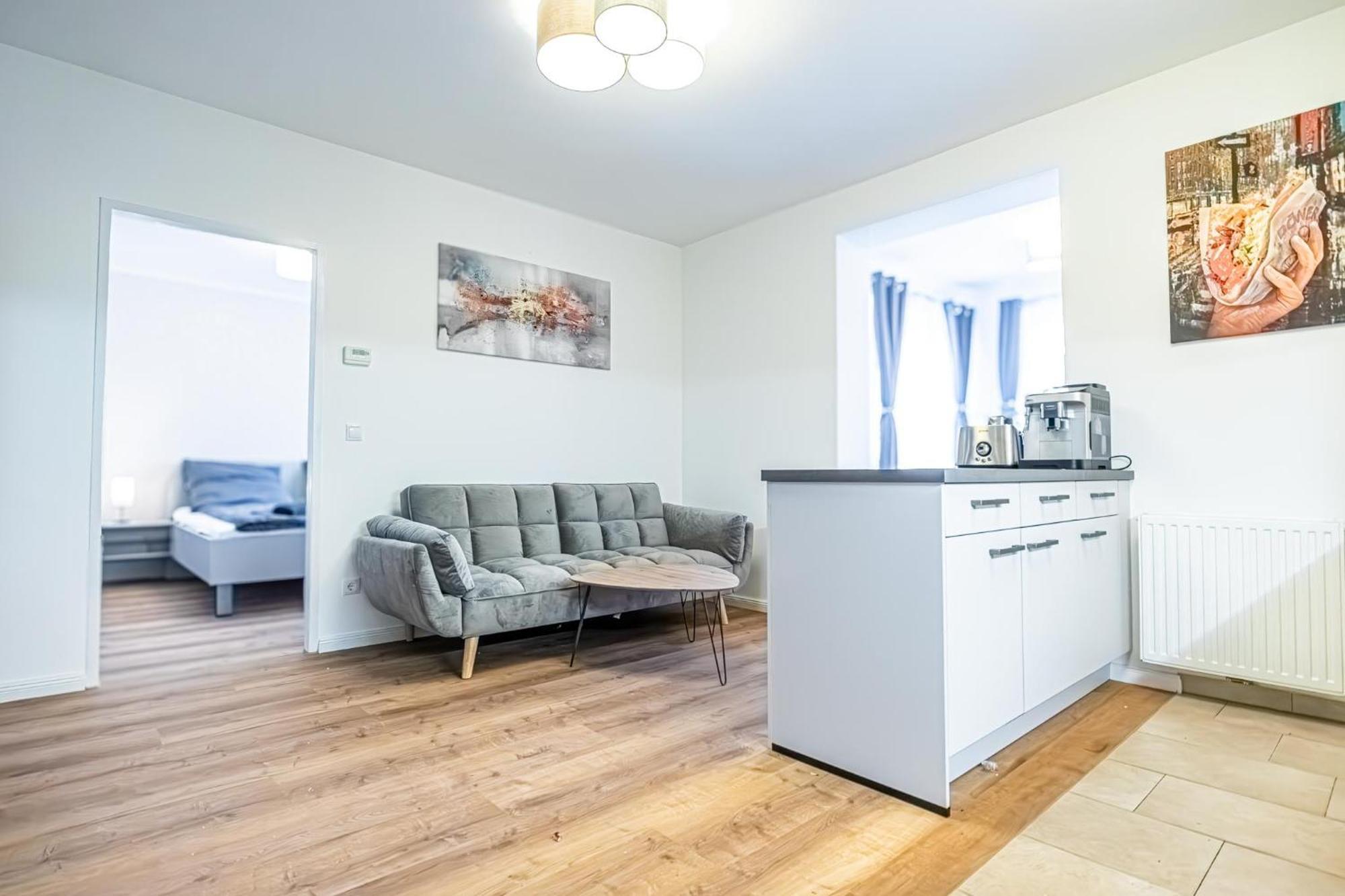 Charming 1Br And 1Lr Apt Modern Design Donaustadt Viena Exterior foto