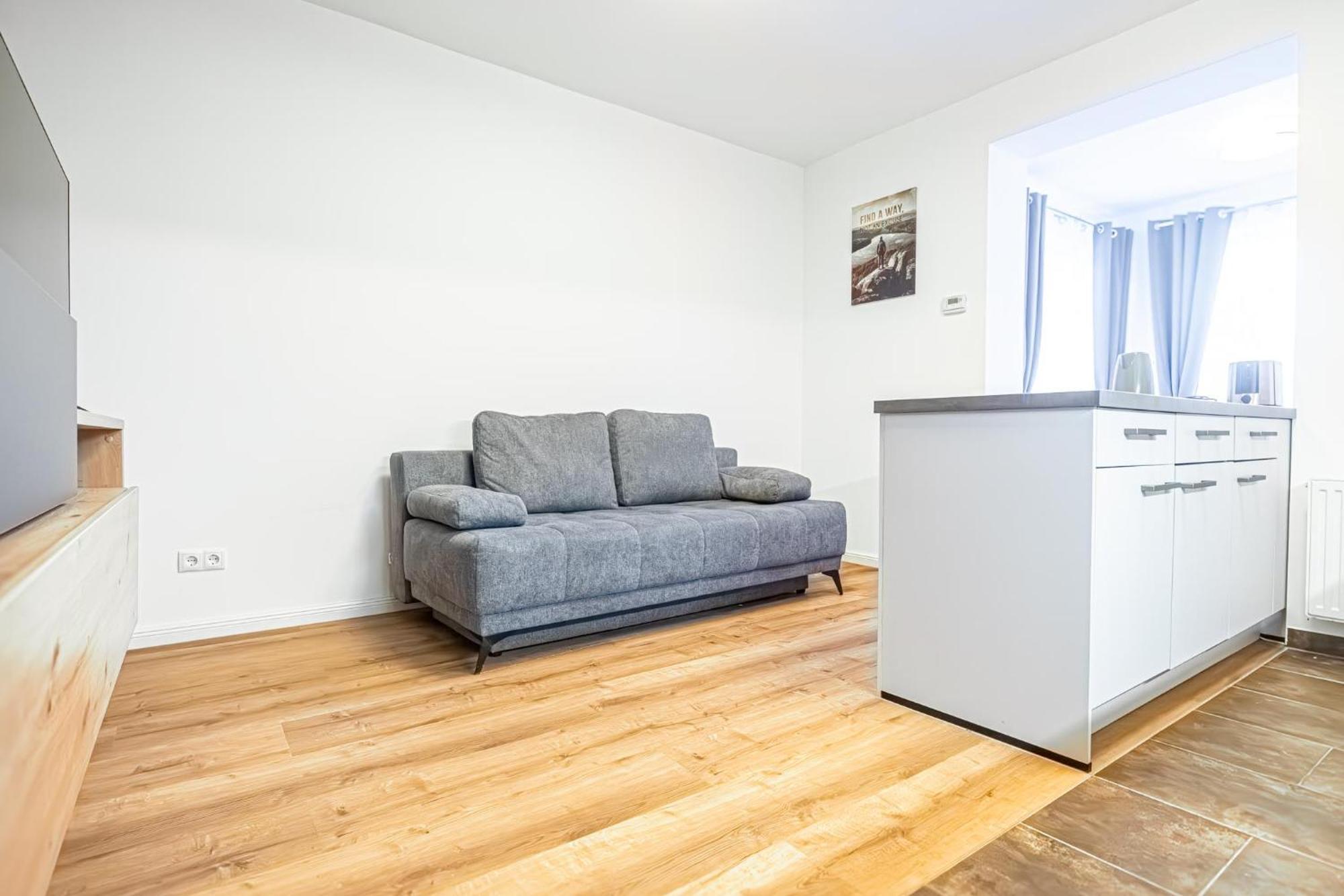 Charming 1Br And 1Lr Apt Modern Design Donaustadt Viena Exterior foto